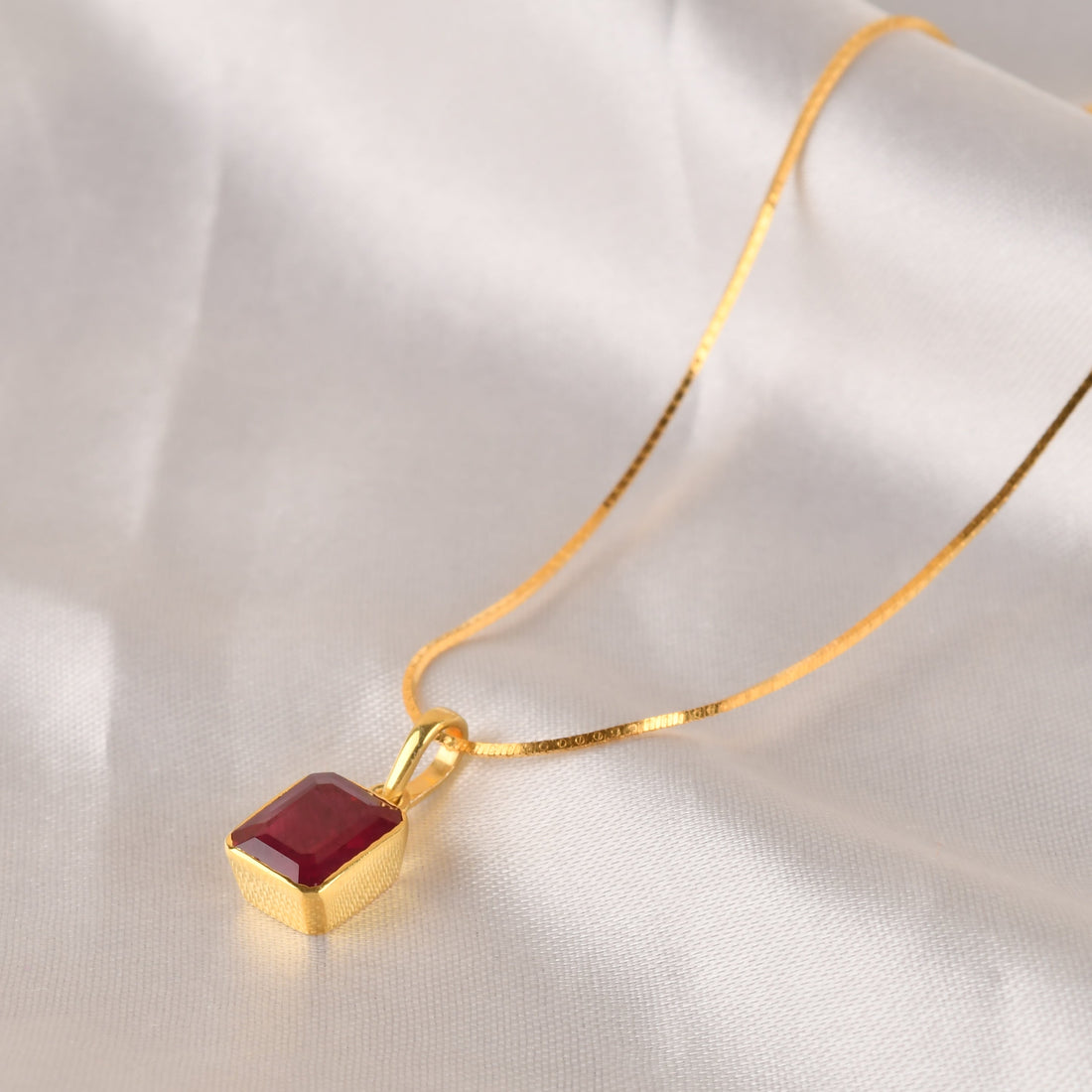 925 Silver Lab-Grown Ruby Classic Pendant