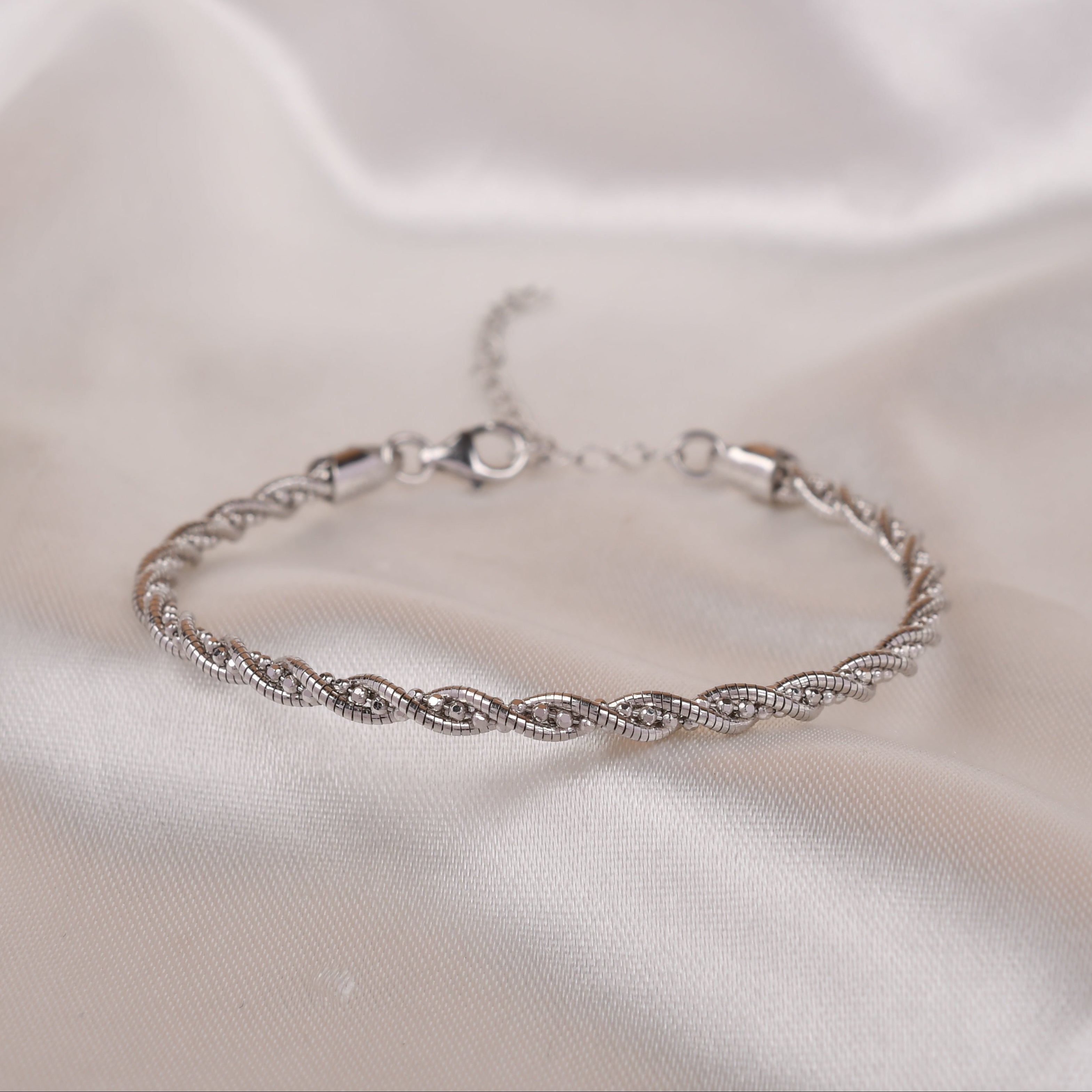 Classic Silver Twist Bracelet