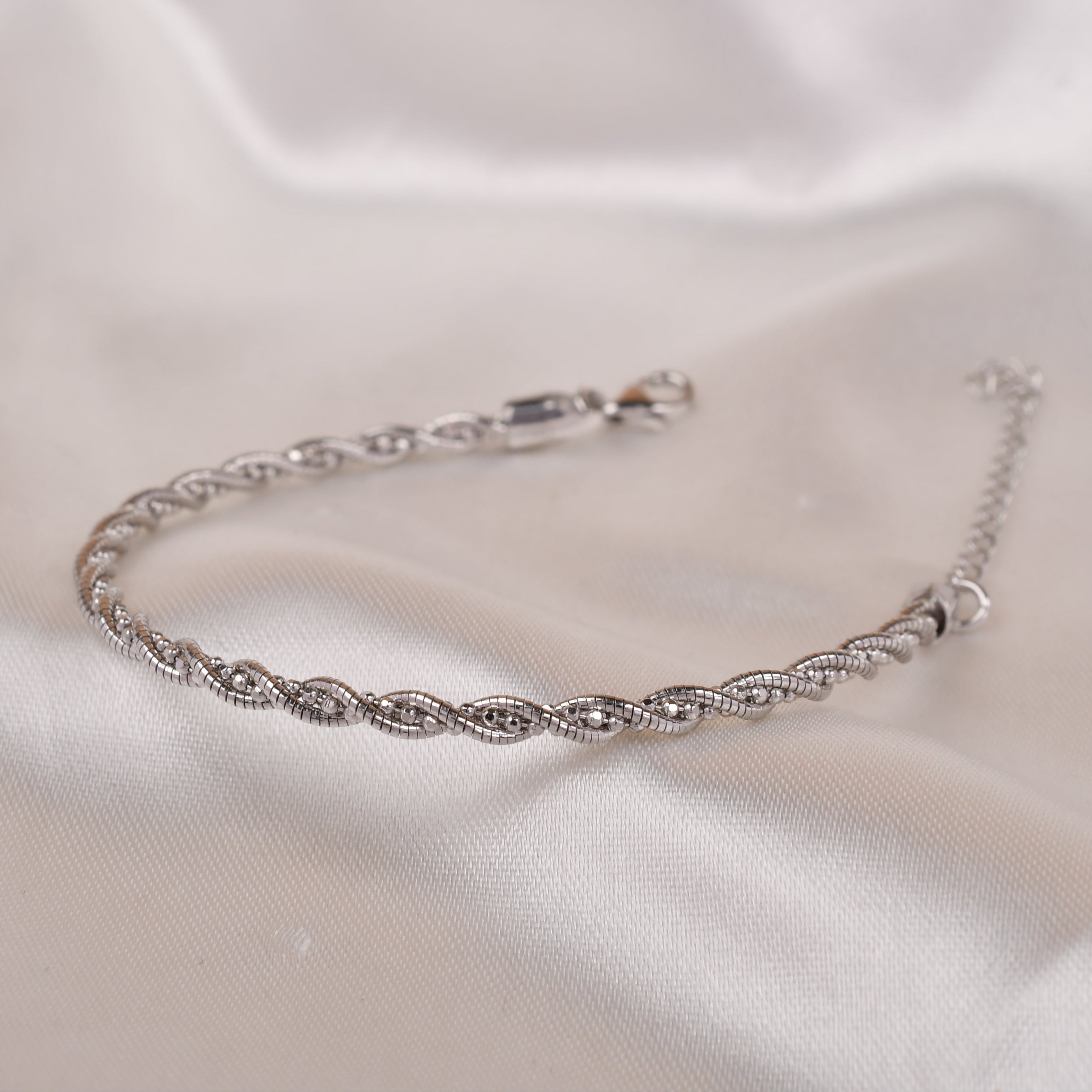Classic Silver Twist Bracelet