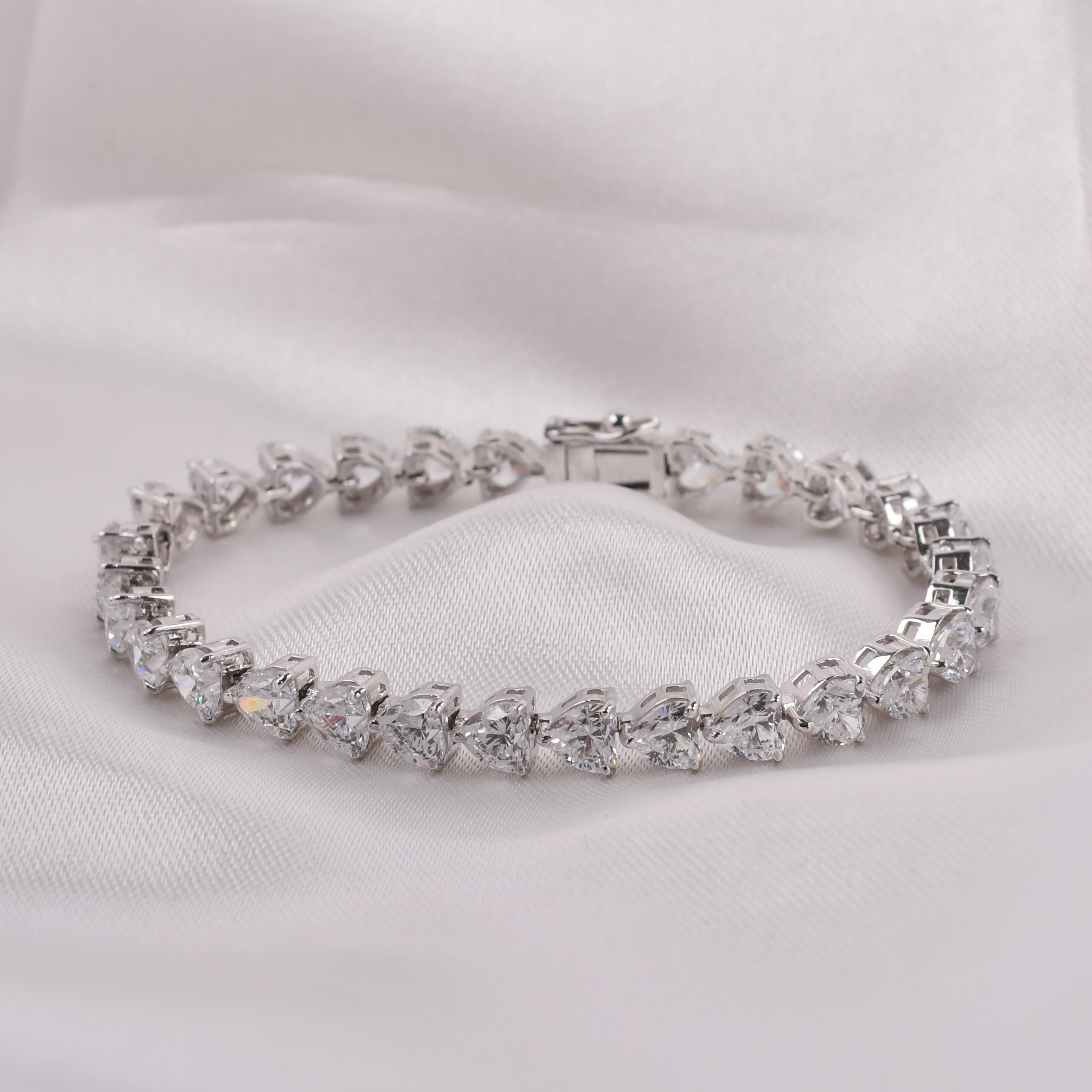 Heart Cut Swarovski Tennis Bracelet (White)