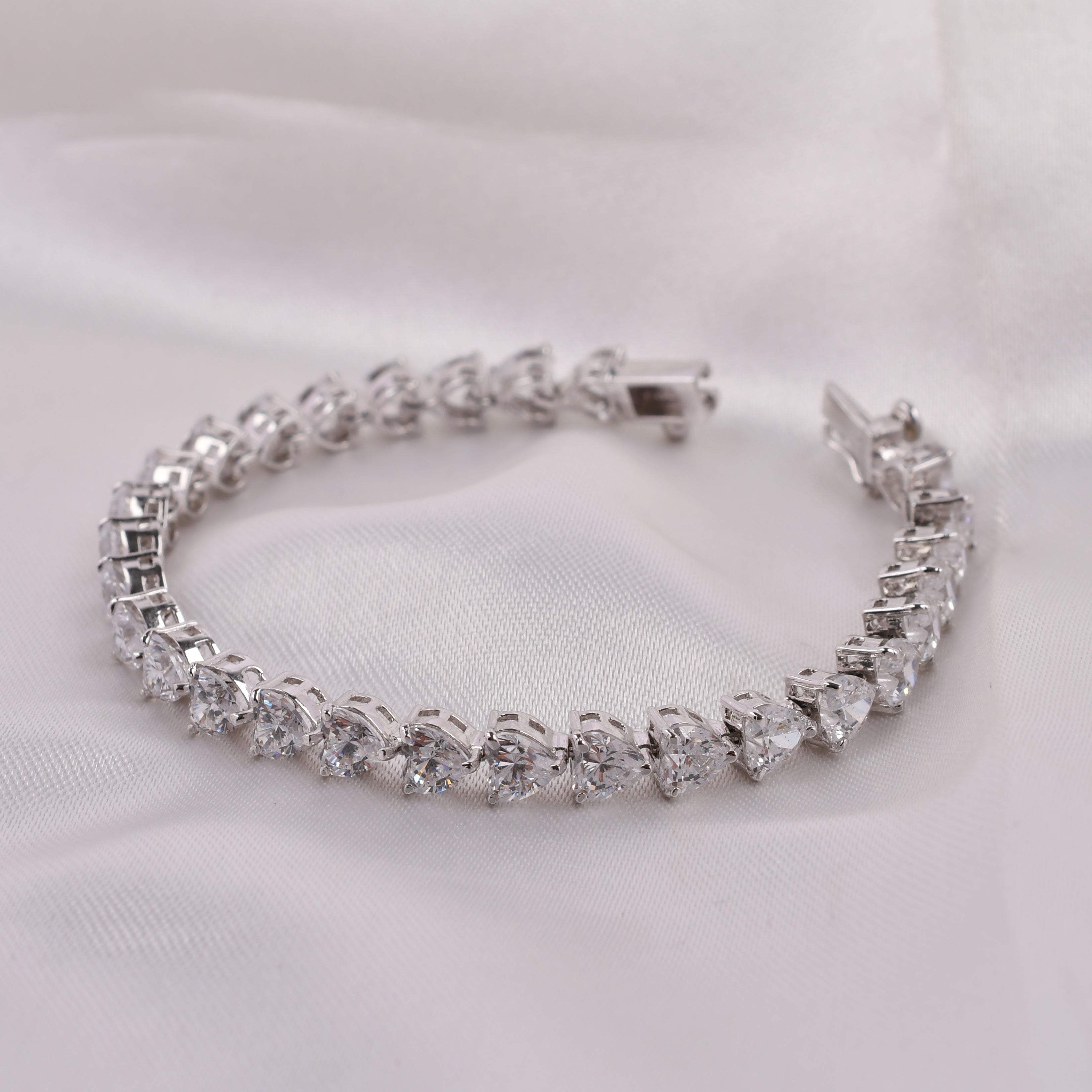 Heart Cut Swarovski Tennis Bracelet (White)