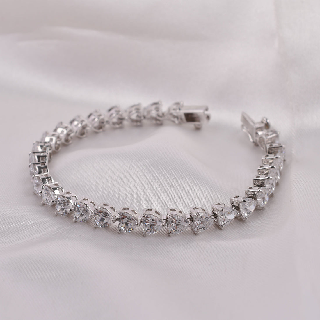 Heart Cut Swarovski Tennis Bracelet (White)