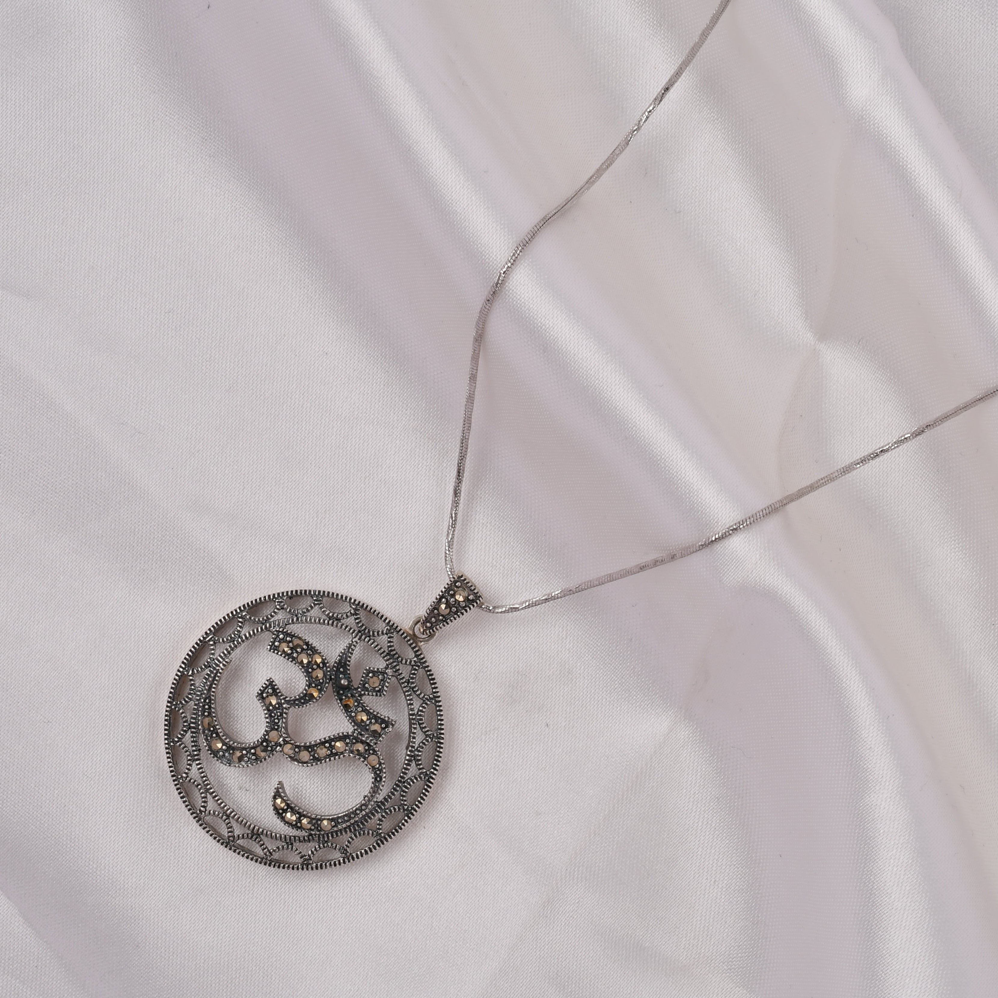 Om 925 Silver Pendant
