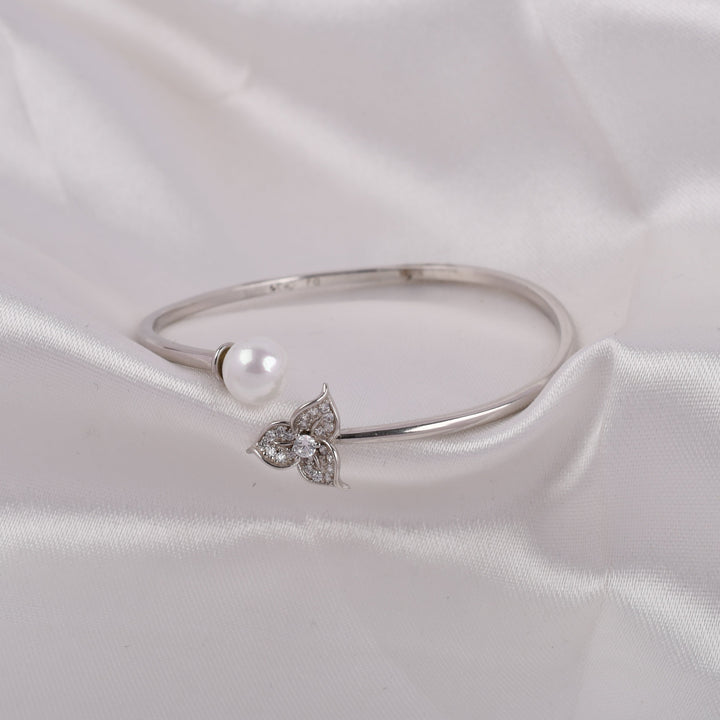 Luna Pearl Silver Bangle