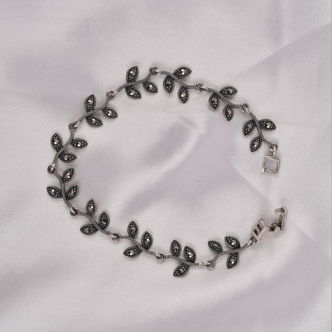 Marquise Leaf Link Silver Bracelet