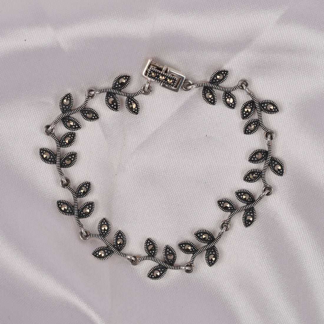 Marquise Leaf Link Silver Bracelet