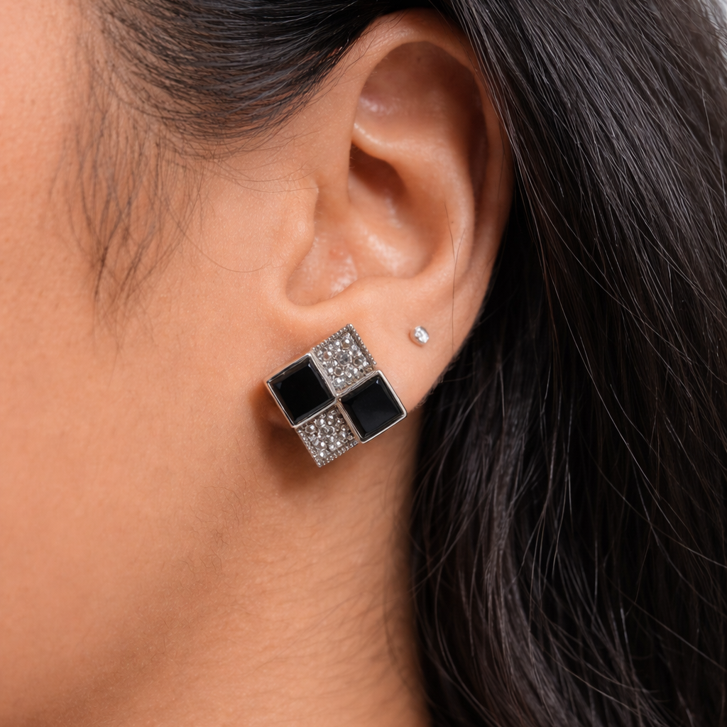 Black Grid Silver Pendant Set