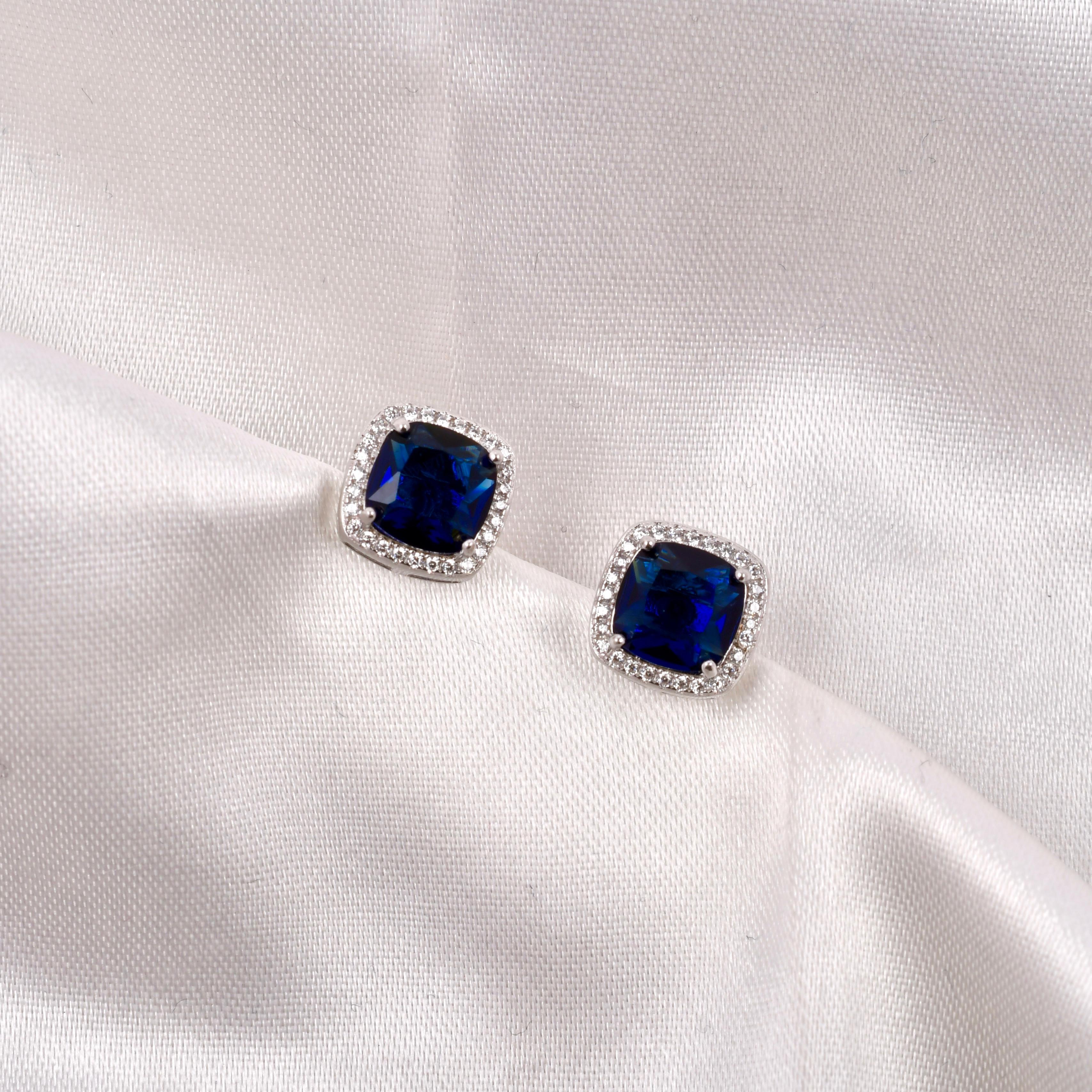 Midnight Square Pendant Set