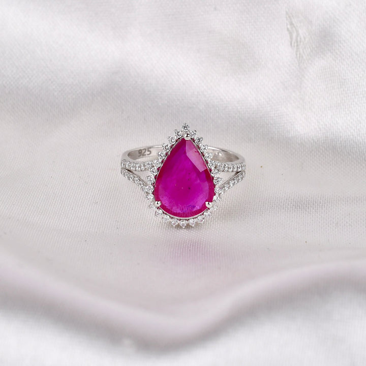Rani Teardrop Ring