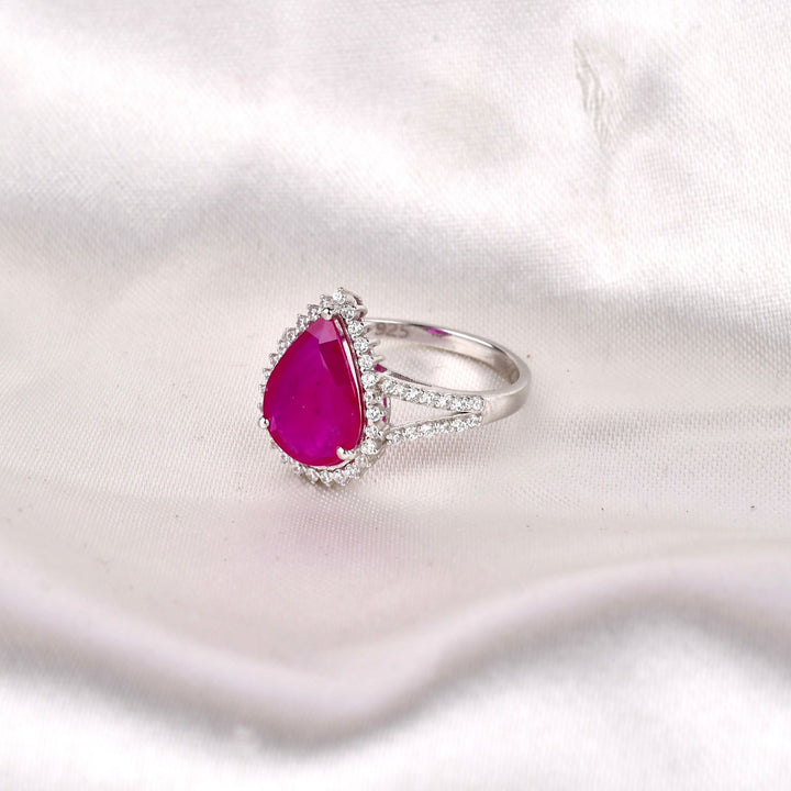Rani Teardrop Ring