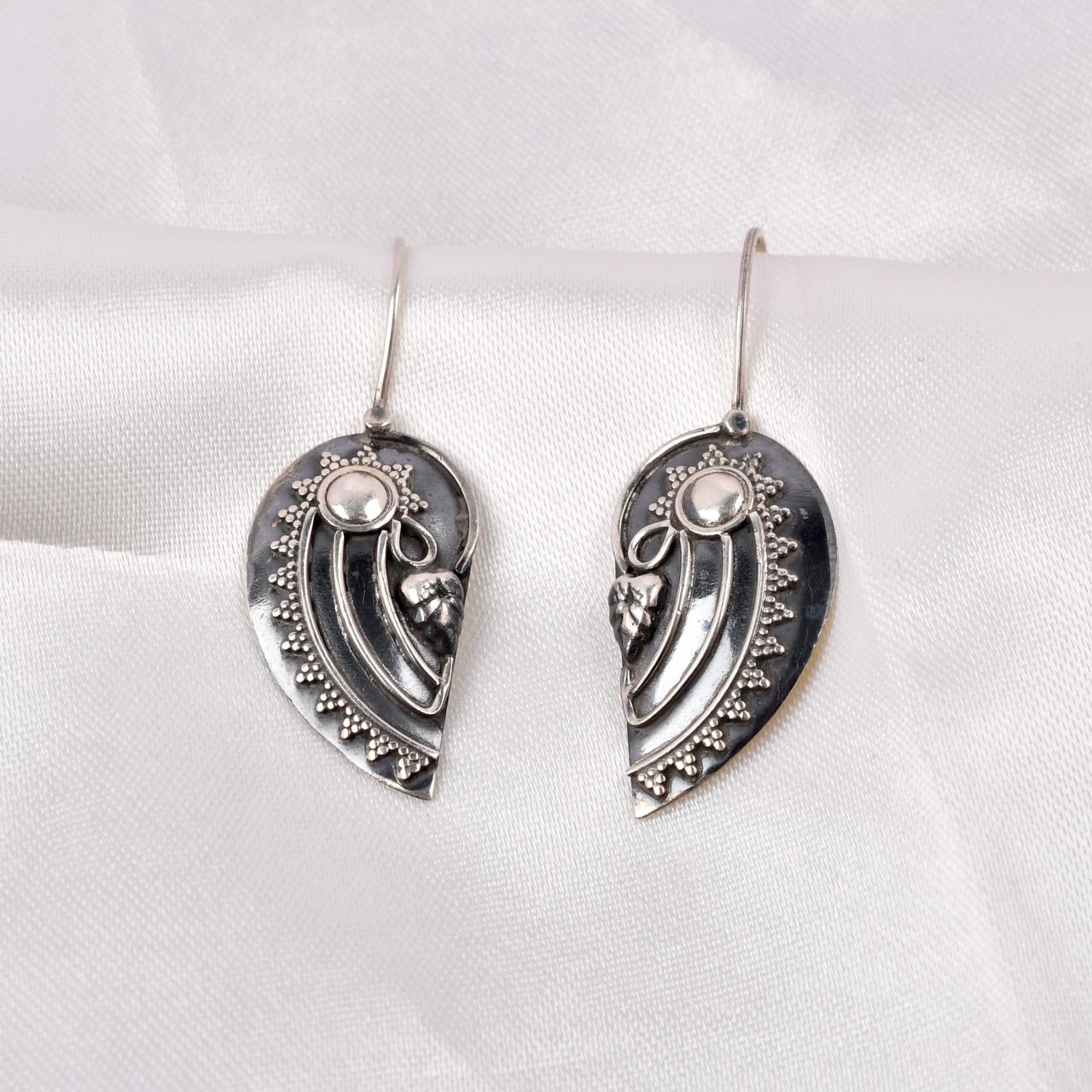 Paisley Leaf Drop Earrings